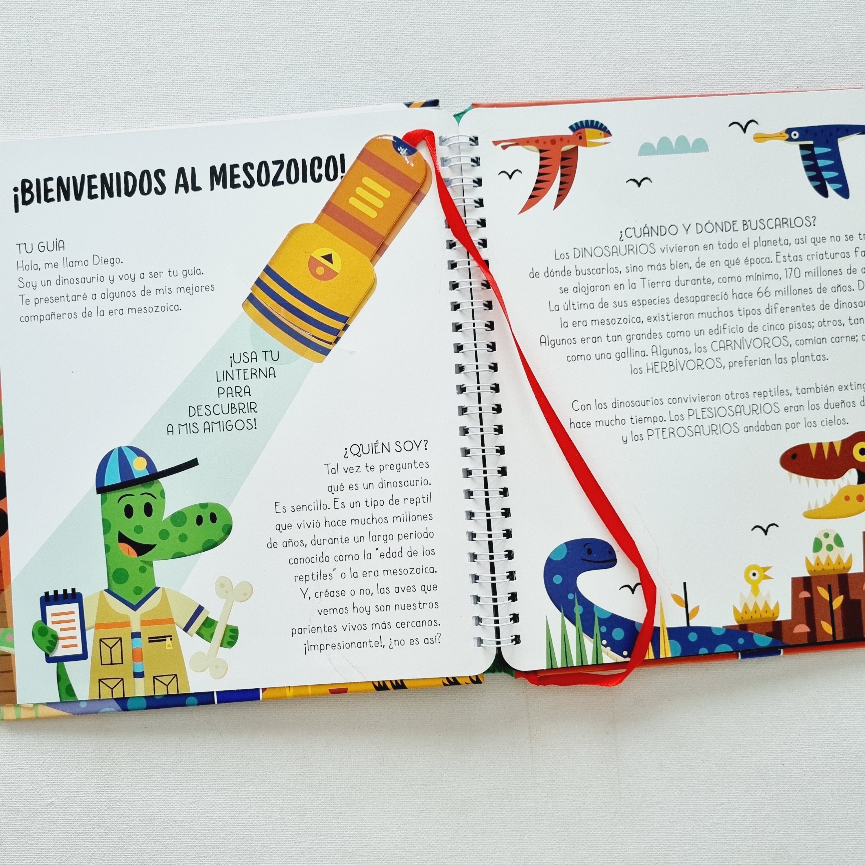 Ilumina y explora: Los dinosaurios Ilumina y explora: Los dinosaurios